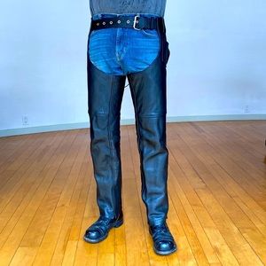 Hot Leathers Unisex Lined Leather Chaps 🔥, Size 2XS... fit up to 33" Waist.